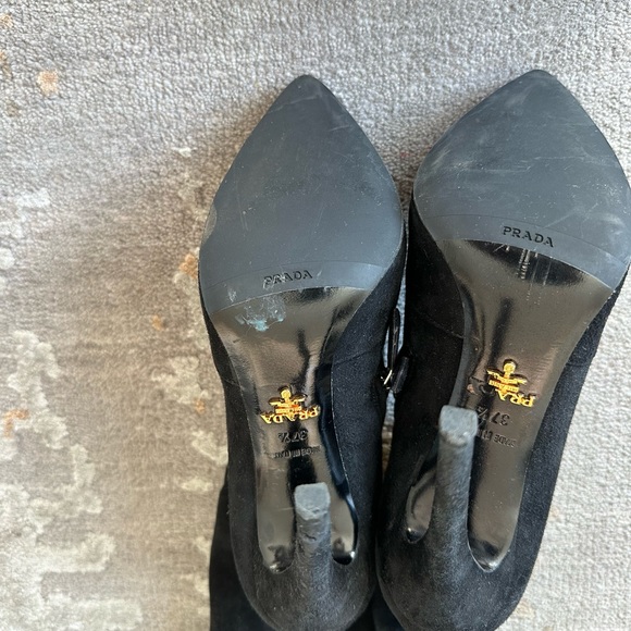 Prada over the knee suede boots - Picture 4 of 6